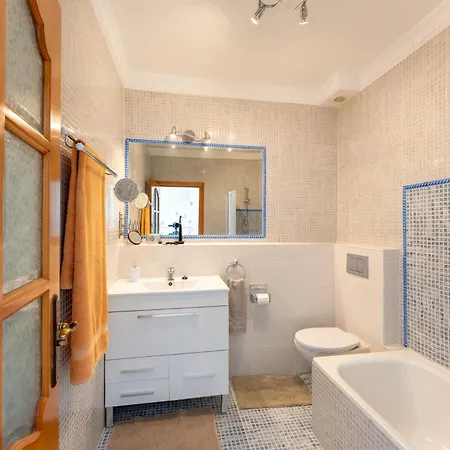 Private Luxury With Jacuzzi, Beach Bar, Pool Адехе