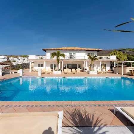 Private Luxury With Jacuzzi, Beach Bar, Pool Вилла *