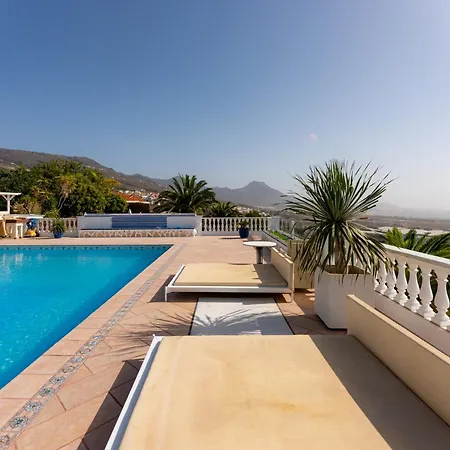 Вилла Private Luxury With Jacuzzi, Beach Bar, Pool *