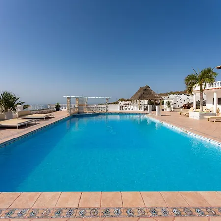 Private Luxury With Jacuzzi, Beach Bar, Pool Вилла *